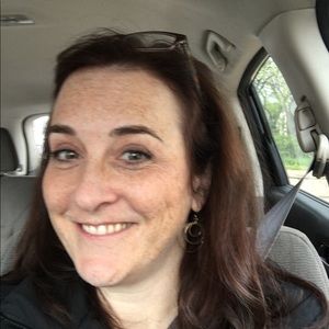 Meet your Posher, Julie